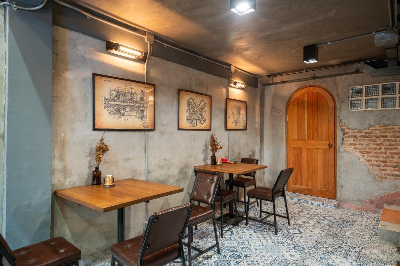 House Of Machine Boutique Hotel Банкок Екстериор снимка