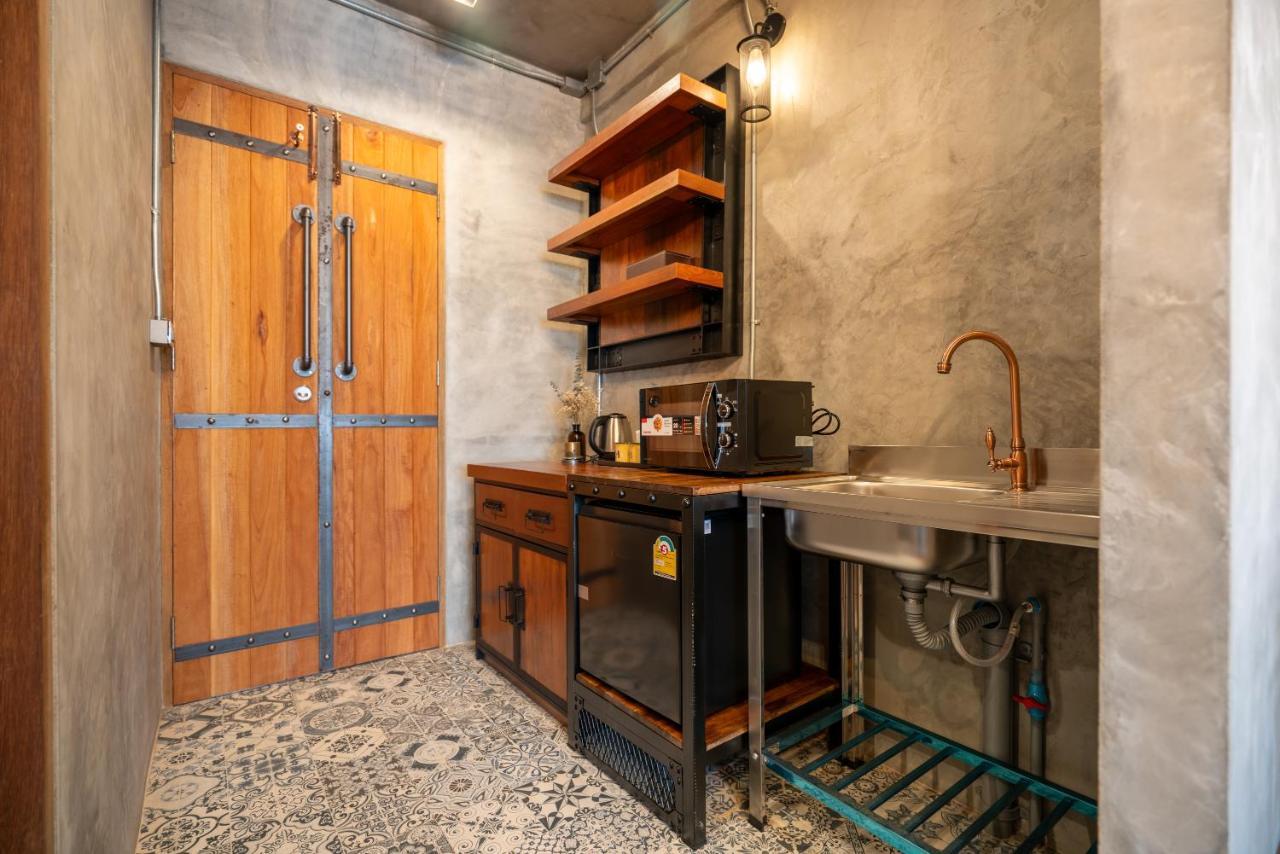 House Of Machine Boutique Hotel Банкок Екстериор снимка