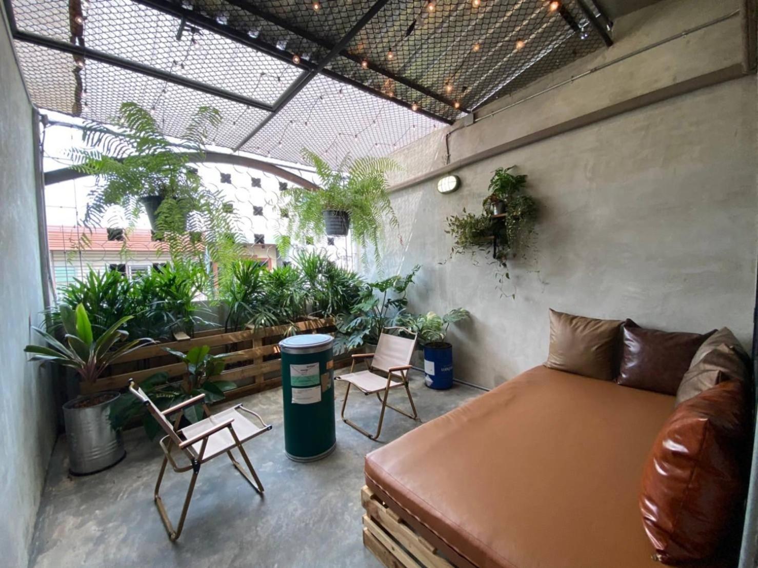 House Of Machine Boutique Hotel Банкок Екстериор снимка