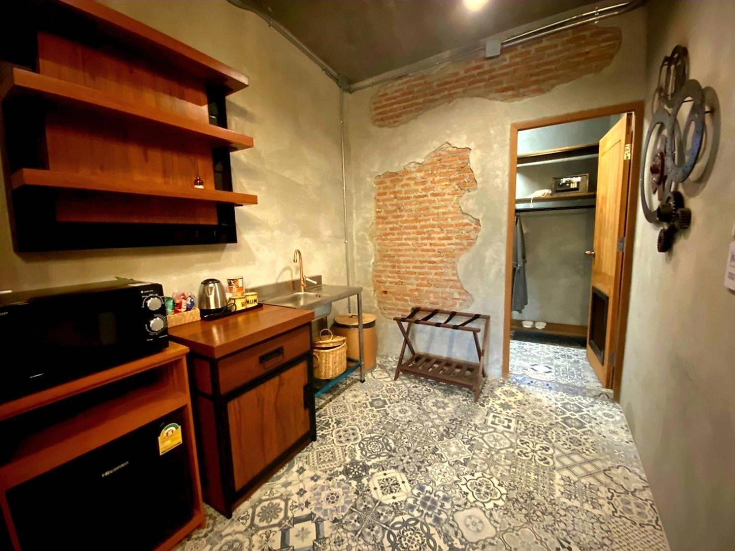 House Of Machine Boutique Hotel Банкок Екстериор снимка
